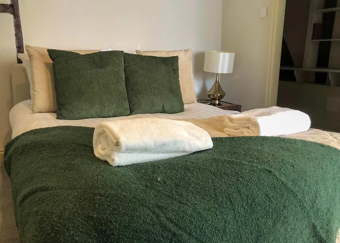 Historic Walk To Minster & Shambles York