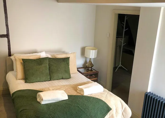 Historic Walk To Minster & Shambles